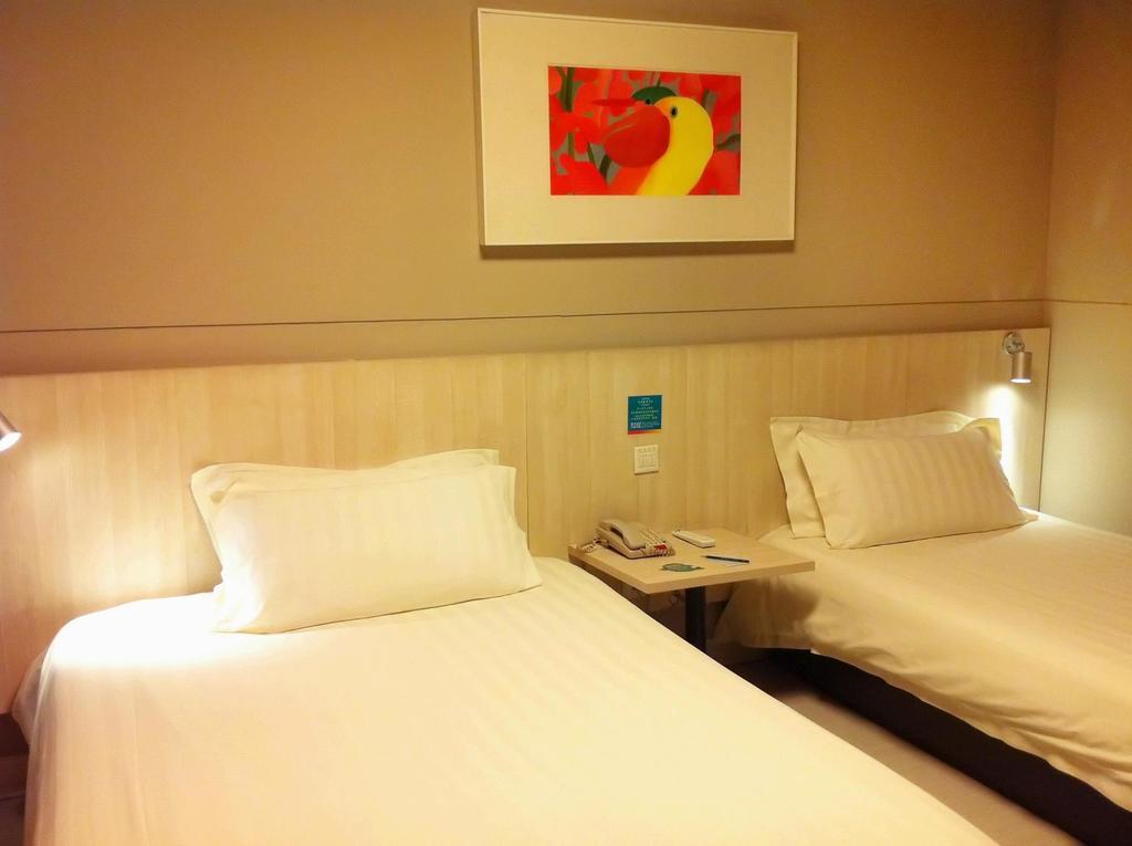 Jinjiang Inn - Shanghai Xinsong Road Стая снимка